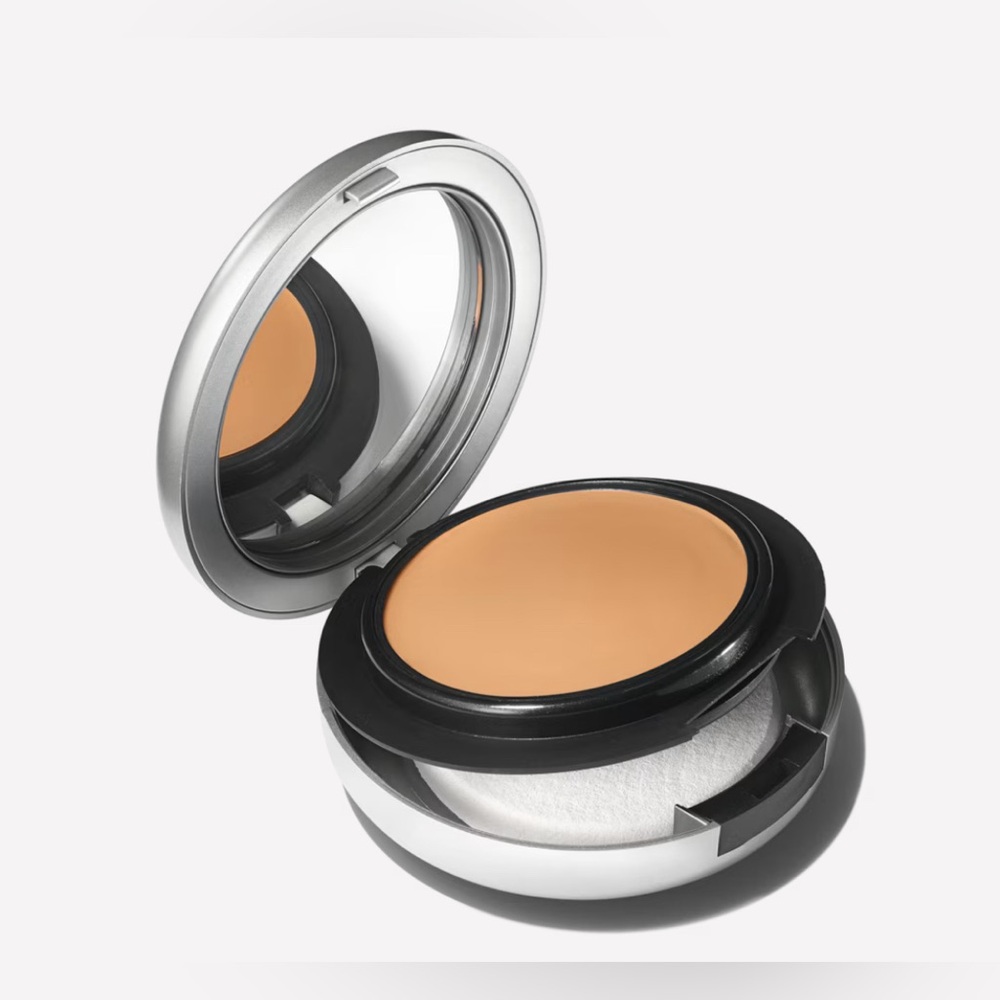 NC17 Mac Studio Fix Tech Cream To Powder Foundation Brand New in Box Authentic